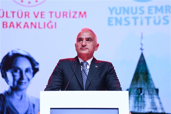 Bakan Ersoy: İlk 6 aylık dönemler itibarıyla 25.8 milyar dolar ile rekor gelir elde edildi