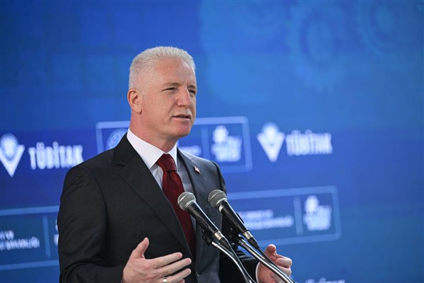 İstanbul Valisi Gül, İstanbul Finans Merkezi’nde incelemeler yaptı
