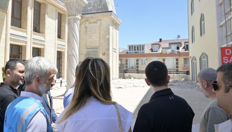 Büyük Osmanlı Camii’nde yenileme çalışması