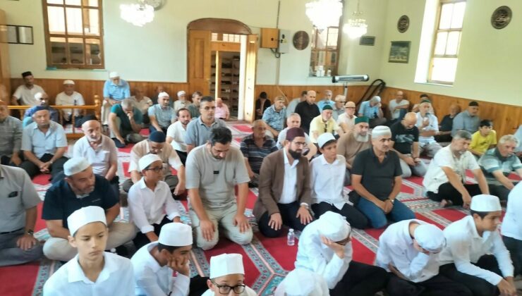 Akçakoca’da “Ahmet Dedeyi Anma” programı yoğun ilgi gördü