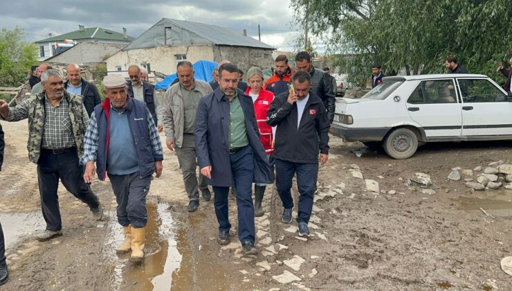 AK Parti Kars Milletvekili Adem Çalkın Heyetle birlikte sel bölgesinde incelemelerde bulundu