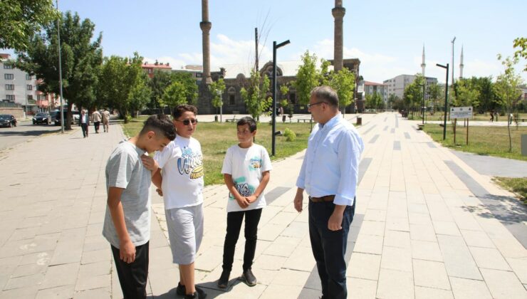 Vali Ziya Polat’tan esnaf ziyareti ve vatandaşlarla samimi sohbetler