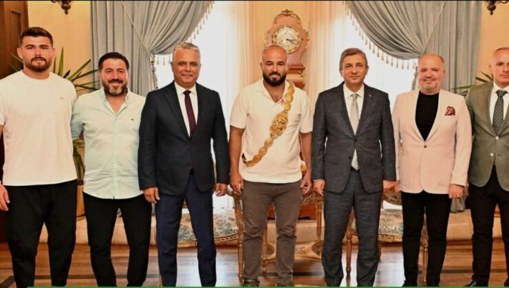 Vali Şahin, Kırkpınar Başpehlivanı Orhan Okulu’yu ağırladı