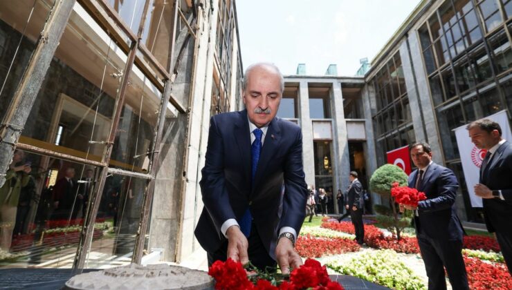 Kurtulmuş, Meclis’te bombalanan alanlara karanfil bıraktı