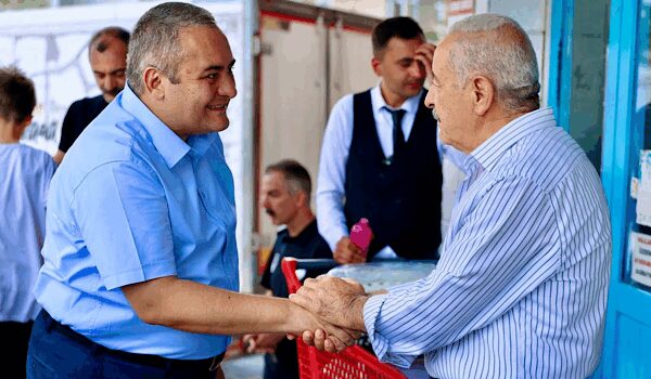 Özarslan, esnaf ve vatandaşlarla bir araya geldi