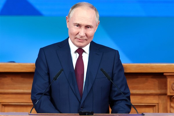 Putin, Güney Afrikalı mevkidaşı ile telefonda görüştü