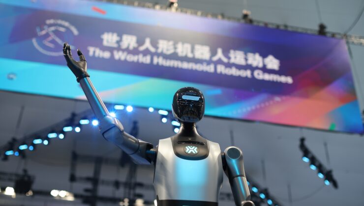 Dünyada ilk İnsansı Robot Spor Oyunları Beijing’de başladı