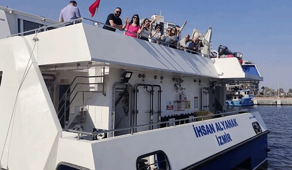 İzmir’den Ege Adaları’na yaz seferleri devam ediyor