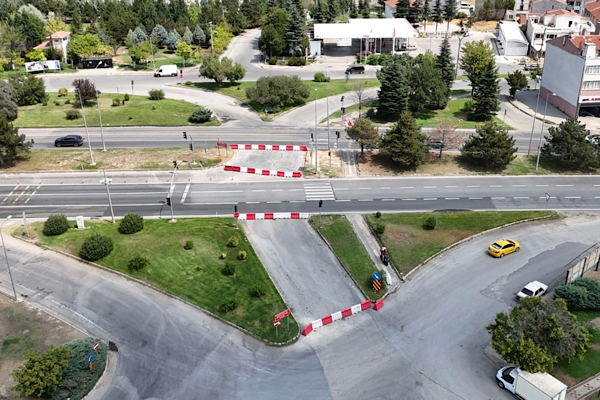 Tepebaşı Kavşağı’nın trafiğe kapatılma süresi uzatıldı