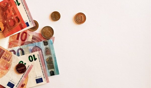İnfo Yatırım: EURUSD paritesi son işlem gününe 1.1661 seviyelerinde başlangıç yaptı