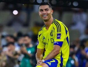 Cristiano Ronaldo attığı golle dünya futbol tarihine geçti