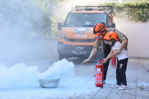 Yıldırım’da kreş öğrencilerine afet ve yangın eğitimi