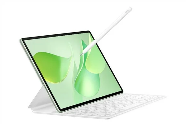 Huawei, 21 gün pil ömrü sunan Watch GT 6’yı ve MatePad 12X’i Paris lansmanında tanıttı